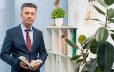 БОГДАН ДЖУРАН