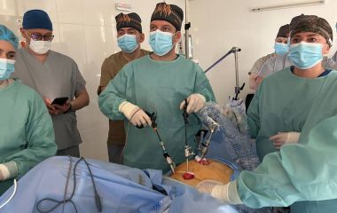 МАЙСТЕР-КЛАС «СУЧАСНИЙ ПІДХІД ДО ЛІКУВАННЯ КОЛОРЕКТАЛЬНОГО РАКУ ВІД А ДО Я»