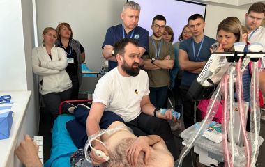 ТРЕНІГ З ВІДПРАЦЮВАННЯ ПРАКТИЧНИХ НАВИЧОК «ПЕДІАТРИЧНА ВВ-ЕКМО - ПОГЛИБЛЕНИЙ КУРС»