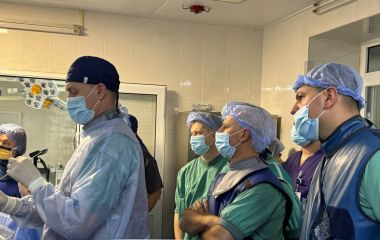 Освоєння сучасних методик літотрипсії, різновиди доступу до нирки, порівняльна характеристика кращих енергій для фрагментації конкрементів