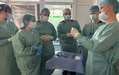 ТРЕНІНГ З ОВОЛОДІННЯ ПРАКТИЧНИМИ НАВИЧКАМИ "ПРАКТИЧНІ НАВИЧКИ ЛАПАРОСКОПІЧНОЇ ХІРУРГІЇ"